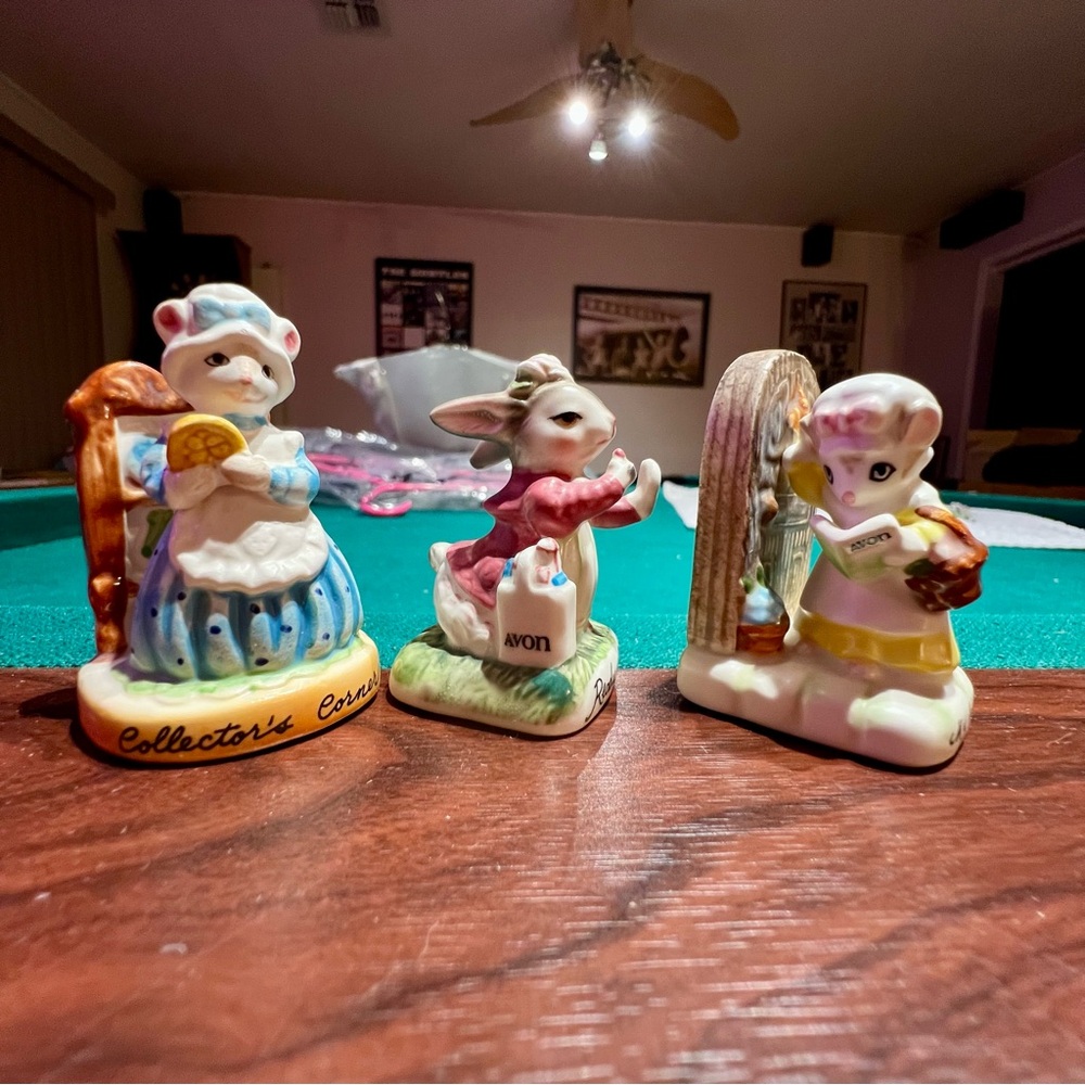 Avon Small Treasures 3pc Mice Collectible Porcelain Figurines